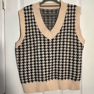 Oversized Houndstooth Vest